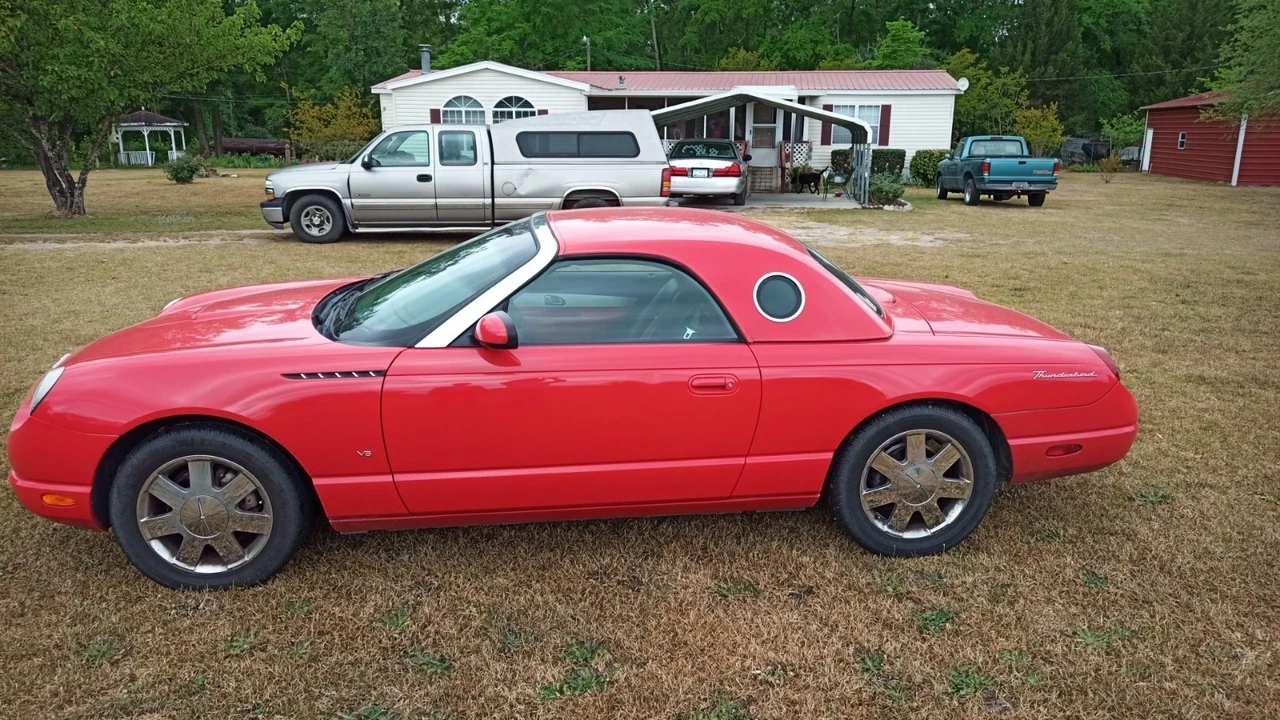 2003 Ford Thunderbird 11th Gen - Image 16 of 21