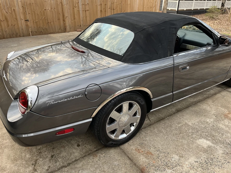 2003 Ford Thunderbird 11th Gen - Image 12 of 21
