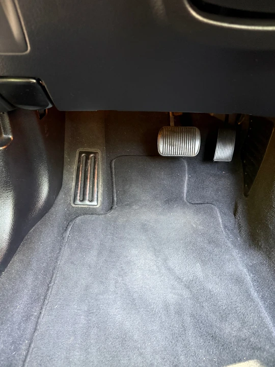 2003 Ford Thunderbird 11th Gen - Image 25 of 31