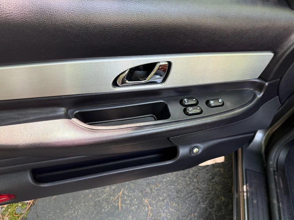 2003 Ford Thunderbird 11th Gen - Image 17 of 31