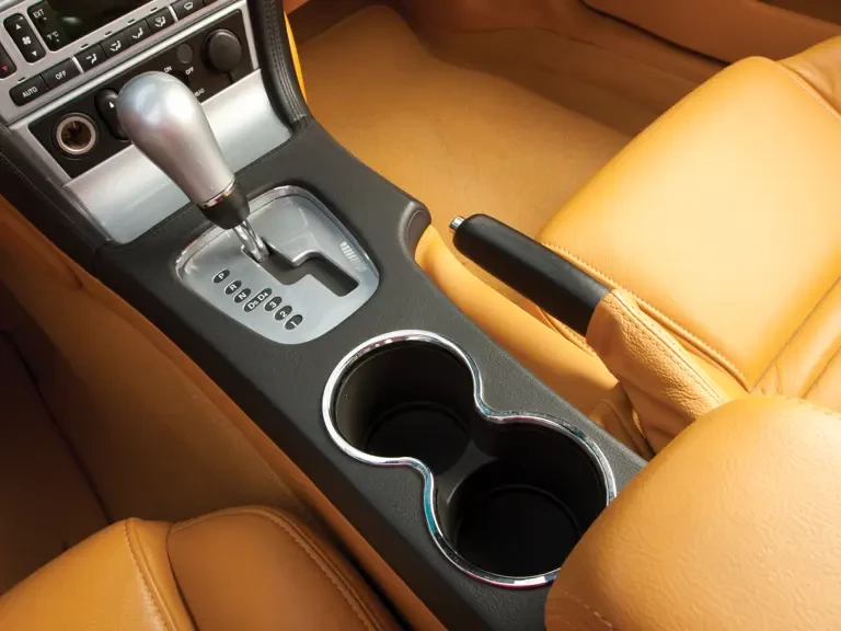 2003 Ford Thunderbird 11th Gen - Image 18 of 24