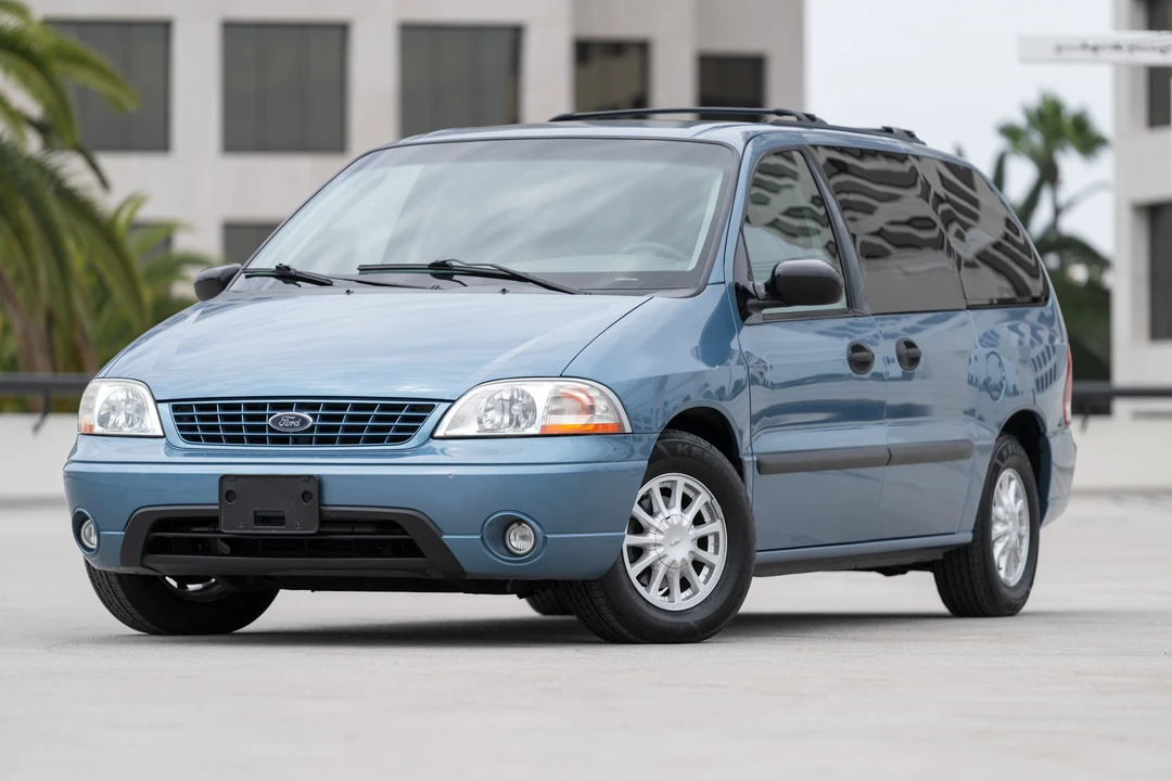 2003 Ford - Image 2 of 31