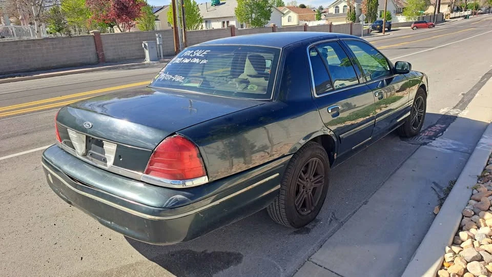 2003 Ford Crown Victoria - Image 4 of 9