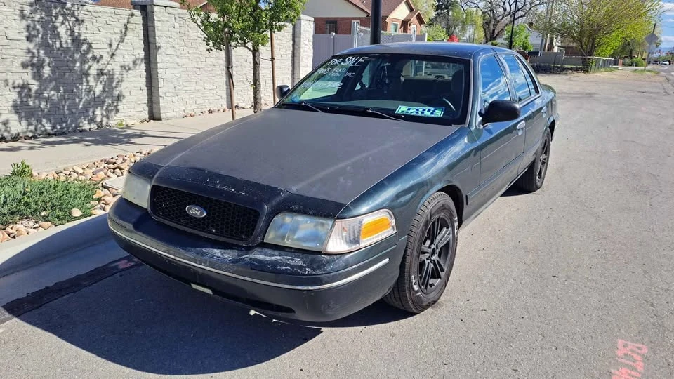 2003 Ford Crown Victoria - Image 2 of 9