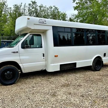 2003 Ford E-450 Minibus 21 Passenger