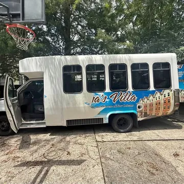 2003 Ford E450