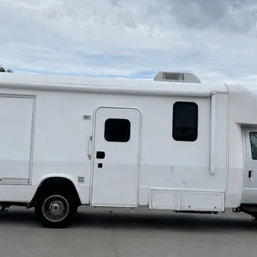 2003 Ford E550