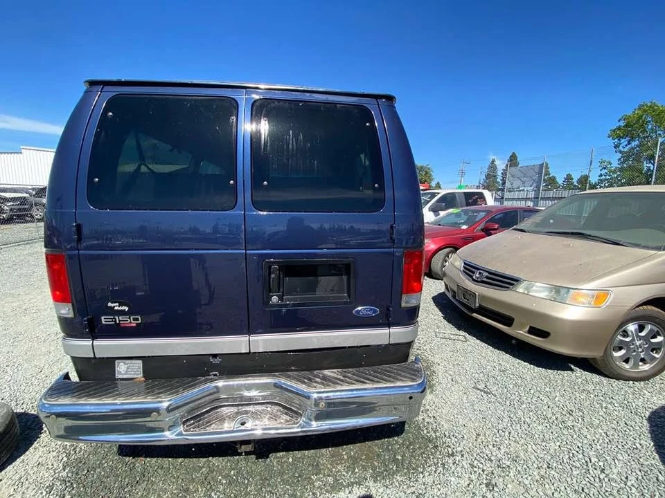 2003 Ford Econoline Van - Image 4 of 4