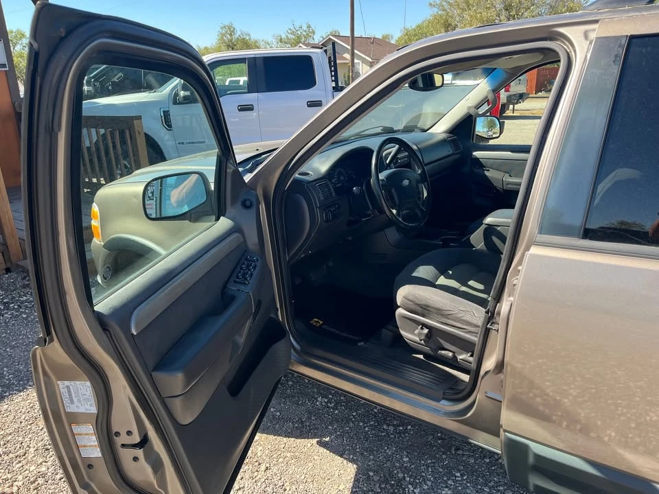 2003 Ford Explorer 2nd Gen - Image 9 of 19