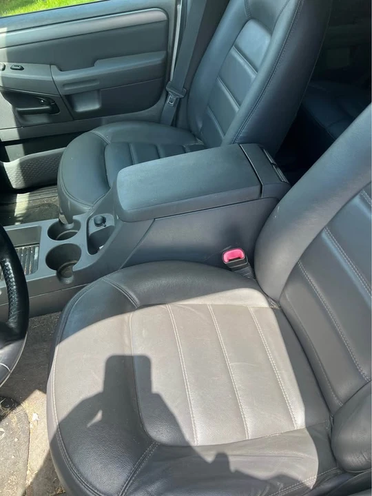 2003 Ford Explorer 3rd Gen - Image 9 of 11