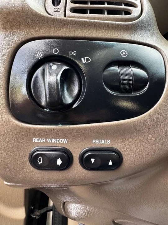 2003 Ford F-150 10th Gen - Image 16 of 16