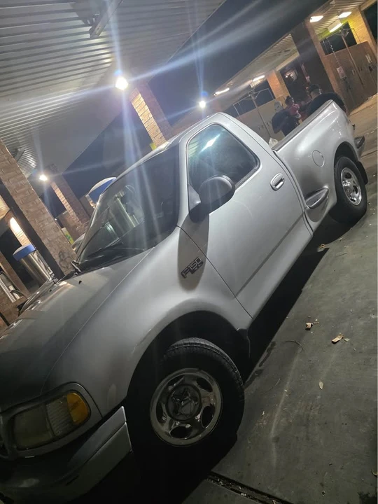 2003 Ford F-150 10th Gen - Image 5 of 6