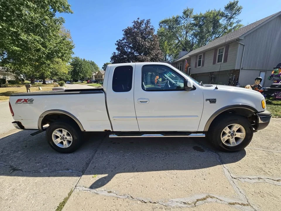 2003 Ford F-150 10th Gen - Image 2 of 8