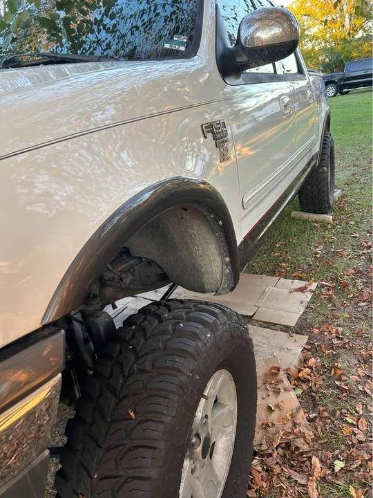 2003 Ford F-150 10th Gen - Image 2 of 11