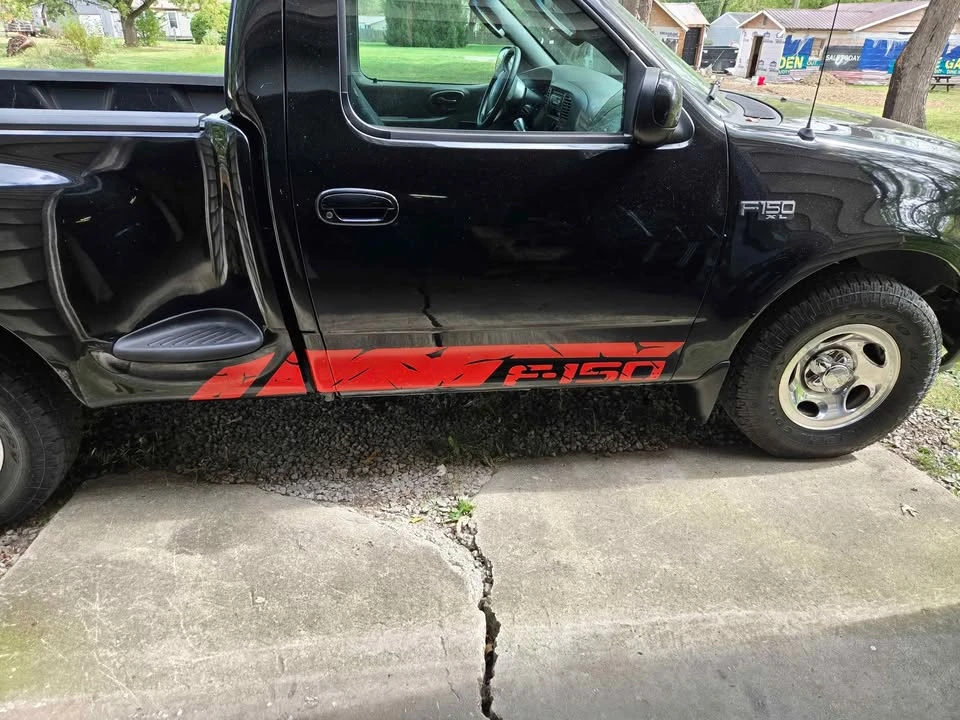 2003 Ford F-150 10th Gen - Image 2 of 4