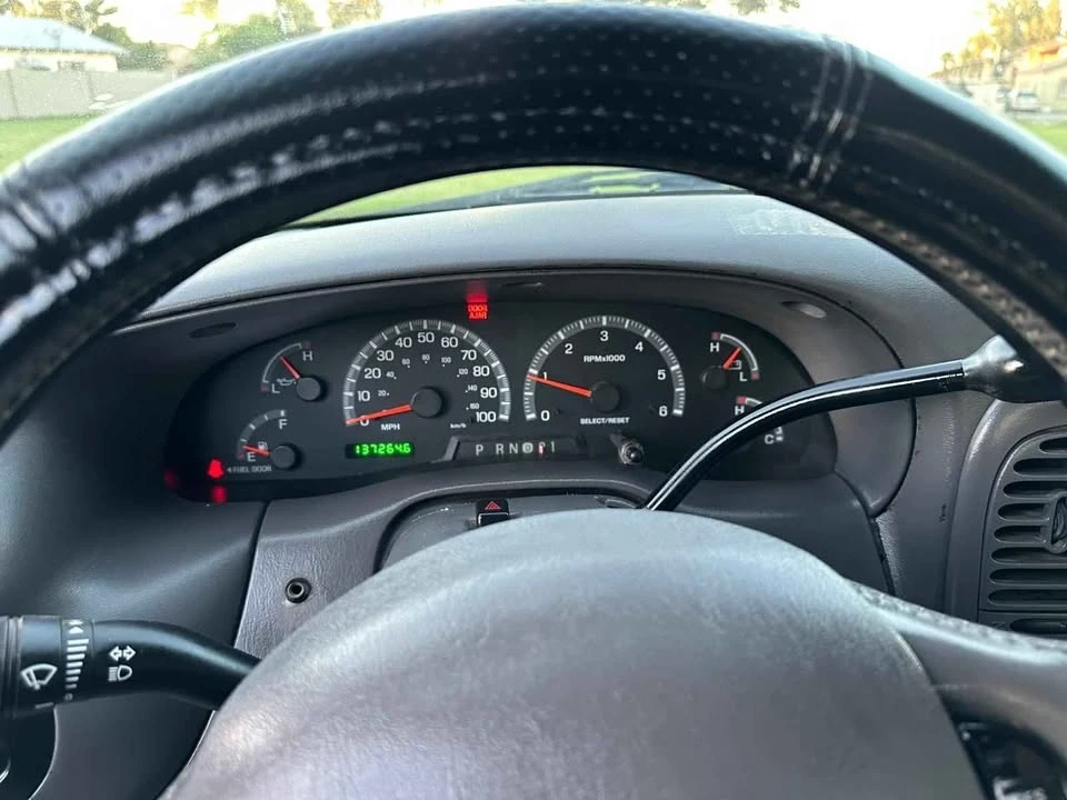 2003 Ford F-150 10th Gen - Image 2 of 11