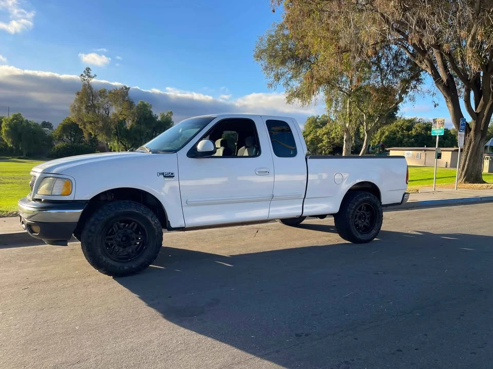 2003 Ford F-150 10th Gen - Image 2 of 9