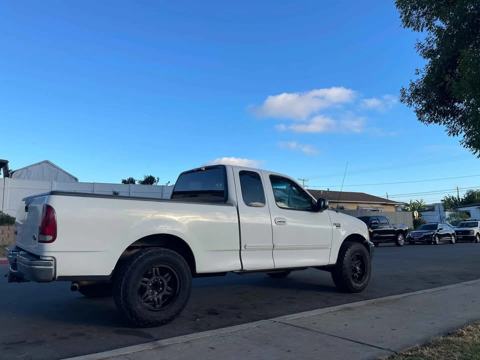 2003 Ford F-150 10th Gen - Image 5 of 9