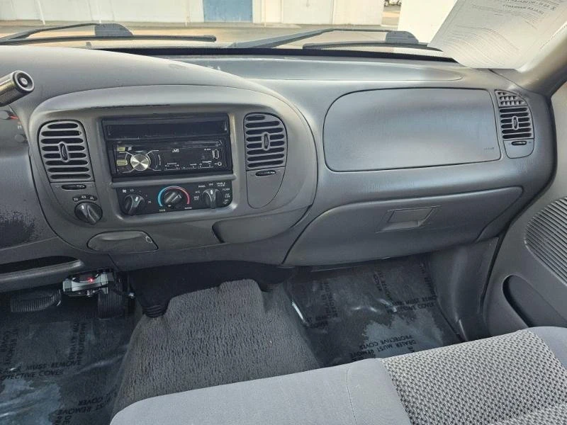 2003 Ford F-150 10th Gen - Image 17 of 19