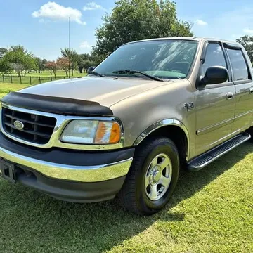 2003 Ford F-150 XLT SuperCrew Short Box 2WD
