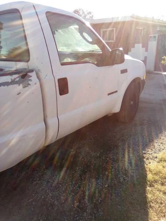 2003 Ford Super Duty 1st Gen - Image 2 of 2