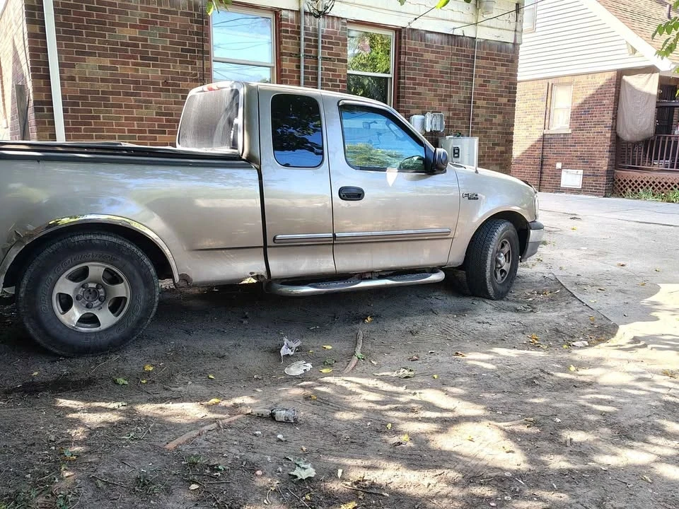 2003 Ford F-150 10th Gen - Image 2 of 3