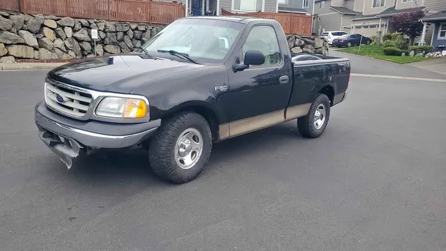 2003 Ford F-150 XL Regular Cab