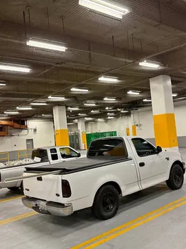 2003 Ford F-150 Regular Cab XLT