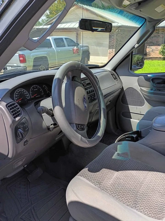 2003 Ford F-150 10th Gen - Image 3 of 10