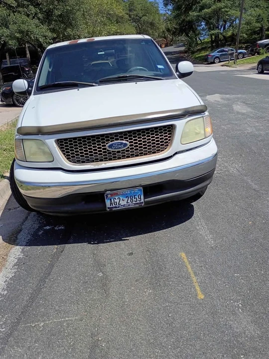 2003 Ford F-150 10th Gen - Image 2 of 10