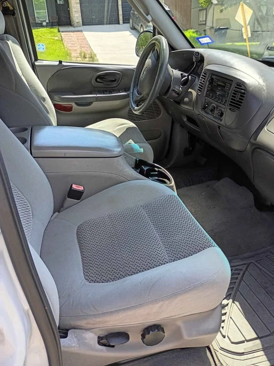 2003 Ford F-150 10th Gen - Image 9 of 10