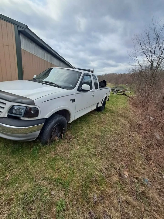2003 Ford F-150 10th Gen - Image 2 of 3