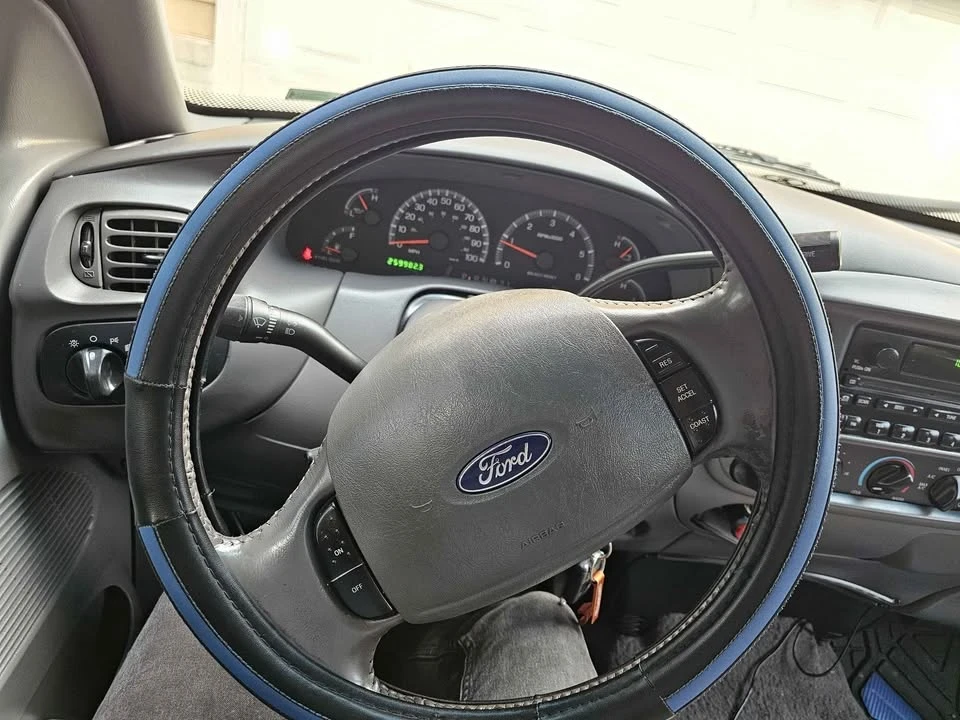 2003 Ford F-150 10th Gen - Image 9 of 10