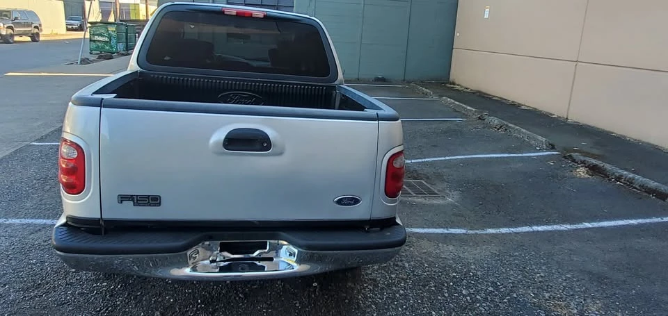 2003 Ford F-150 10th Gen - Image 2 of 10