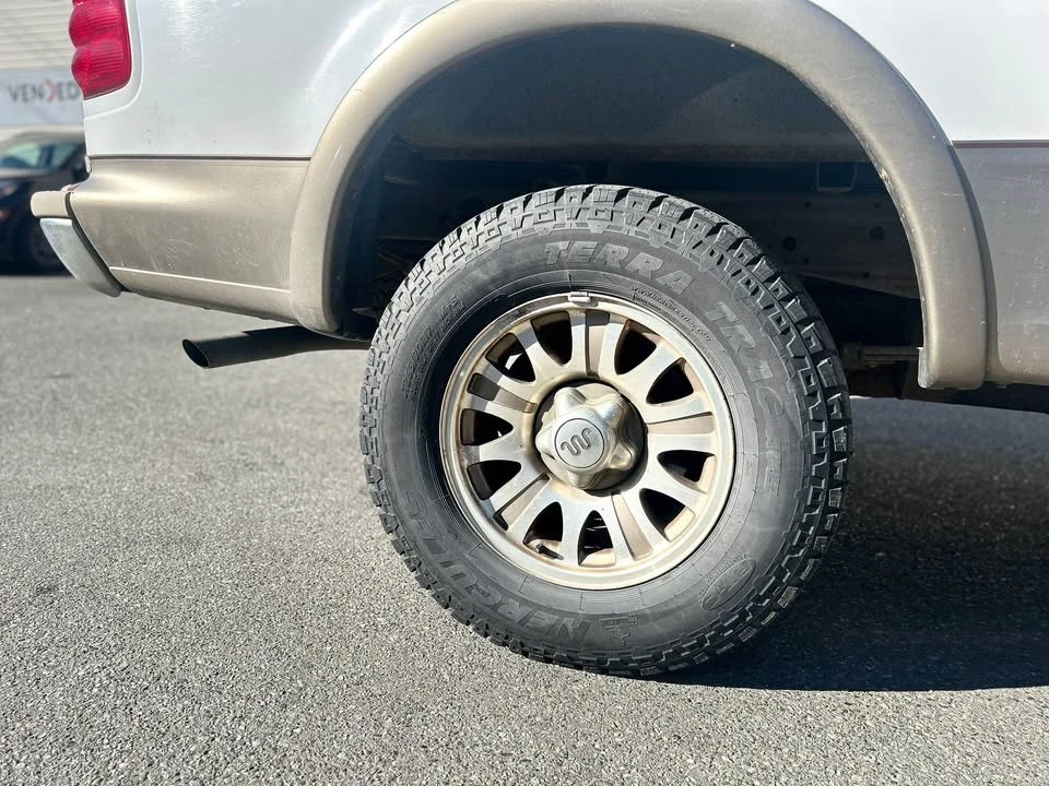 2003 Ford F-150 10th Gen - Image 3 of 20