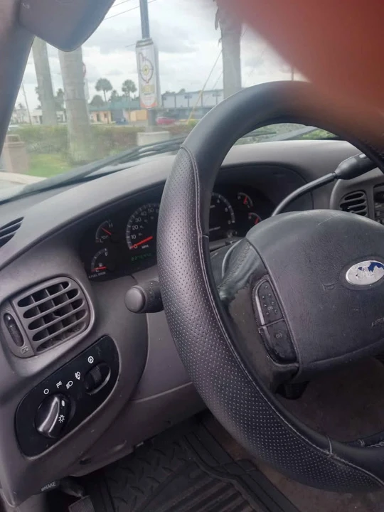 2003 Ford F-150 10th Gen - Image 10 of 14