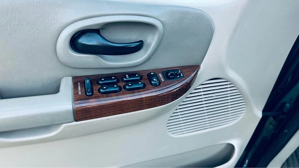 2003 Ford F-150 10th Gen - Image 11 of 18