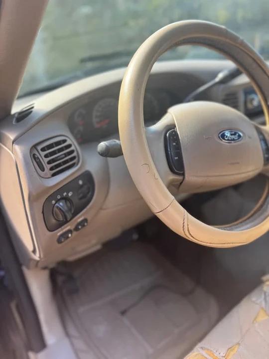 2003 Ford F-150 10th Gen - Image 13 of 14