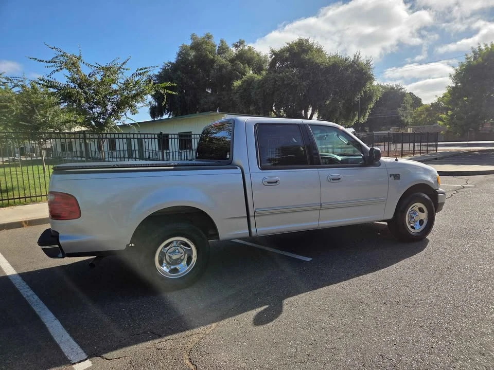 2003 Ford F-150 10th Gen - Image 5 of 9