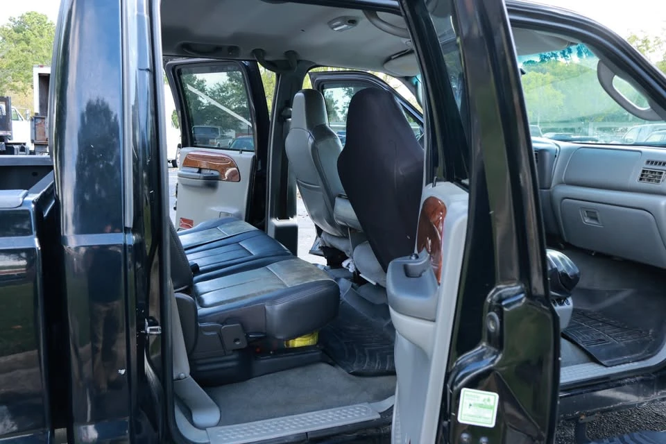 2003 Ford Super Duty 1st Gen - Image 10 of 12