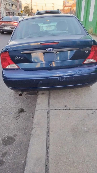 2003 Ford Focus 1st Gen - Image 2 of 5