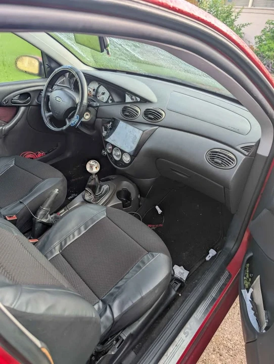 2003 Ford Focus 1st Gen - Image 2 of 6