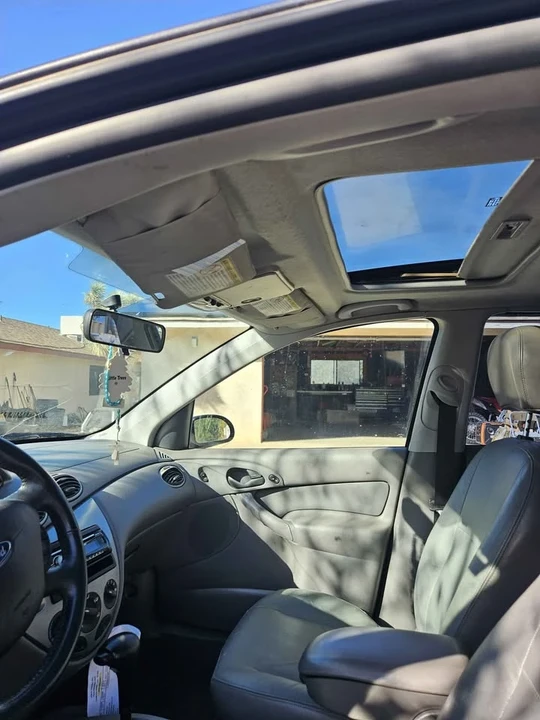 2003 Ford Focus 1st Gen - Image 12 of 14