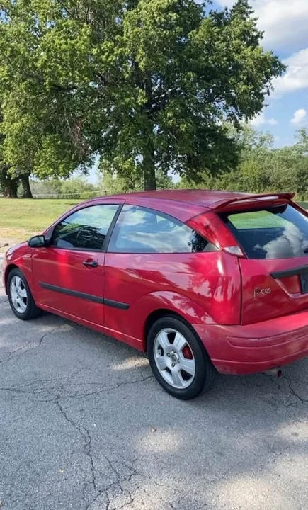 2003 Ford Focus 1st Gen - Image 3 of 13