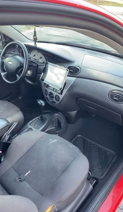 2003 Ford Focus 1st Gen - Image 10 of 13