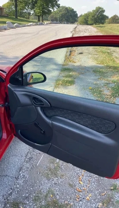2003 Ford Focus 1st Gen - Image 11 of 13