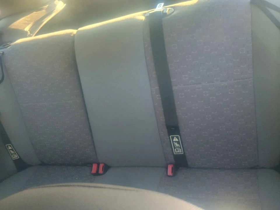 2003 Ford Focus 1st Gen - Image 2 of 10