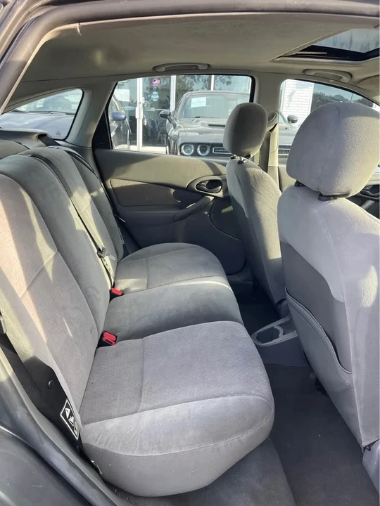 2003 Ford Focus 1st Gen - Image 12 of 18