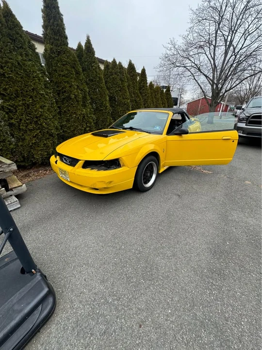 2003 Ford SN95 Mustang - Image 2 of 3