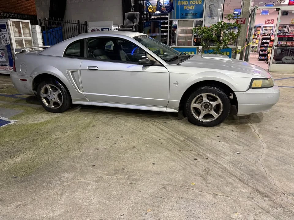 2003 Ford SN95 Mustang - Image 5 of 10